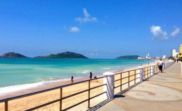 Apartment Departamento Centrico A 2 Cuadras De La Playa, Close To The Mazatlan